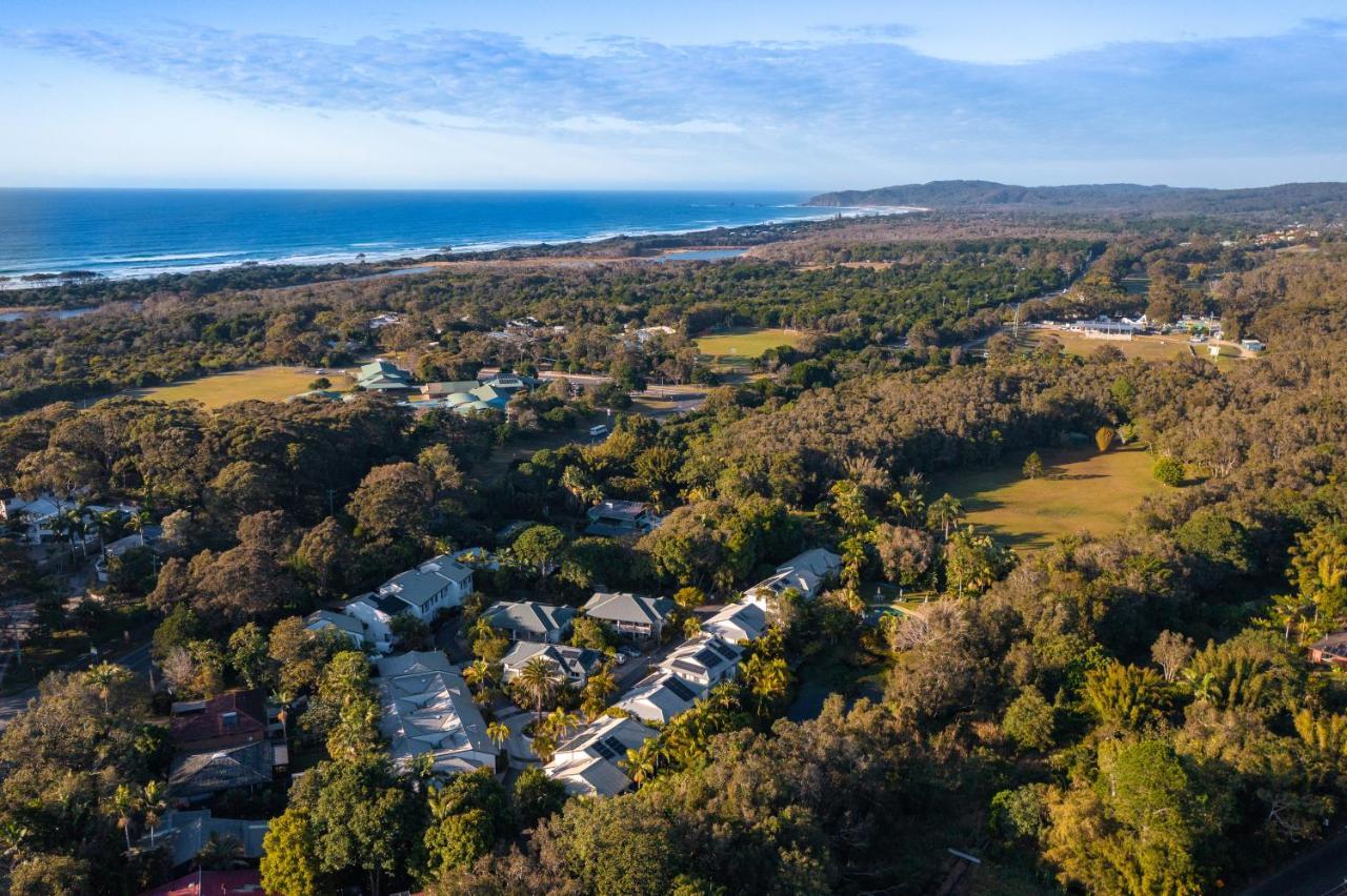 Treetops Lakeside Apartments Teluk Byron Bagian luar foto