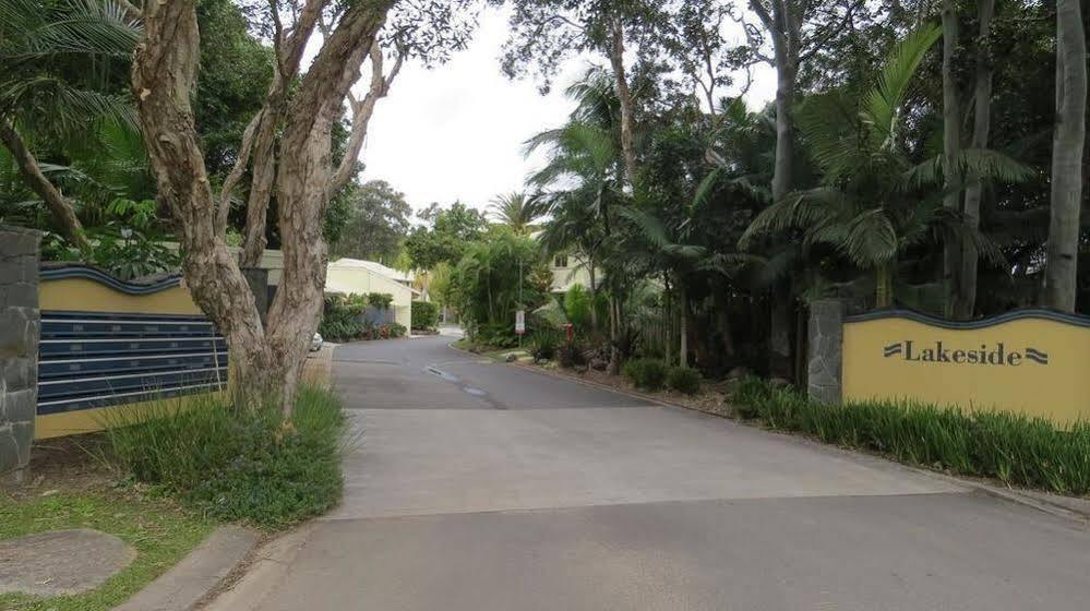Treetops Lakeside Apartments Teluk Byron Bagian luar foto